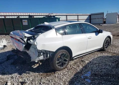 2025 Kia K4 Gt-Line Turbo z USA, uszkodzony, nr VIN 3KPFW4DC7SE066690